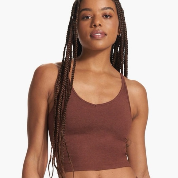 Vuori Tops - Vuori halo crop tank with bra shelf NWOT size s